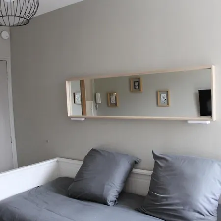Studio Face A La Gare De Tours Apartman *